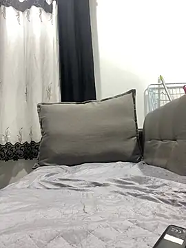 Snapshot of Bella_Anjoss chatting on July 1, 1:07 am Bella Anjoss online show from July 1, 1:07 am