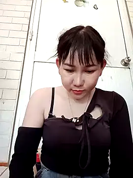 Snapshot of Ana_love2000 chatting on February 19, 8:33 am Ana love2000 online show from February 19, 8:33 am