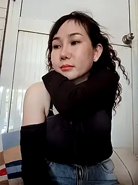 Snapshot of Ana_love2000 chatting on February 22, 5:44 am Ana love2000 online show from February 22, 5:44 am