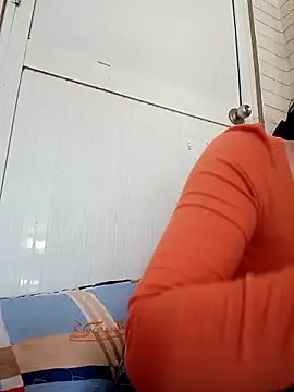 Snapshot of Ana_love2000 chatting on February 28, 2:31 am Ana love2000 online show from February 28, 2:31 am