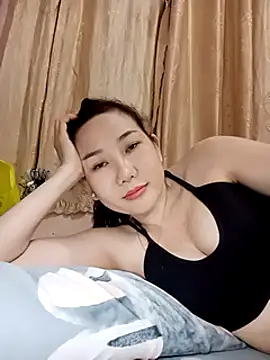 Snapshot of Ana_love2000 chatting on March 1, 2:55 pm Ana love2000 online show from March 1, 2:55 pm