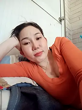 Snapshot of Ana_love2000 chatting on March 9, 7:56 am Ana love2000 online show from March 9, 7:56 am