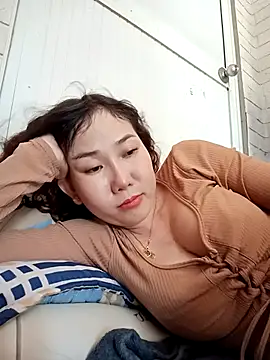 Snapshot of Ana_love2000 chatting on March 14, 5:05 am Ana love2000 online show from March 14, 5:05 am