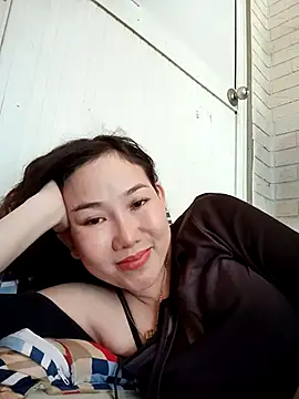 Snapshot of Ana_love2000 chatting on March 22, 7:57 am Ana love2000 online show from March 22, 7:57 am