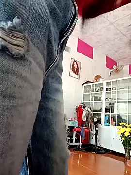 Snapshot of Ana_love2000 chatting on March 23, 1:53 am Ana love2000 online show from March 23, 1:53 am