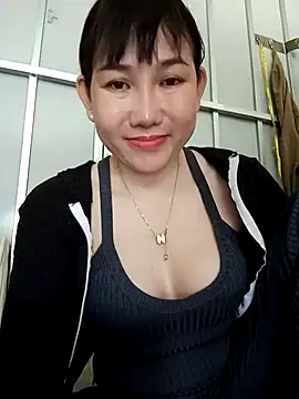 Snapshot of Ana_love2000 chatting on September 9, 1:38 am Ana love2000 online show from September 9, 1:38 am