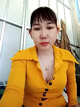 Snapshot of Ana_love2000 chatting on October 18, 2:03 am Ana love2000 online show from October 18, 2:03 am