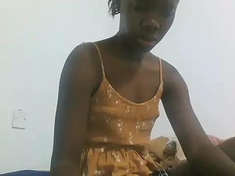 Snapshot of hey_its_andreana chatting on June 12, 8:46 am hey its andreana online show from June 12, 8:46 am