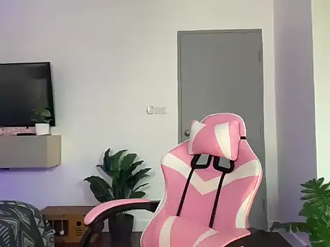 Snapshot of juicyshow_ chatting on September 22, 1:29 am juicyshow online show from September 22, 1:29 am