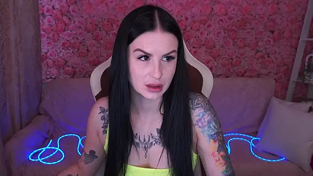 Snapshot of AmberDismond chatting on June 9, 5:41 am AmberDismond online show from June 9, 5:41 am