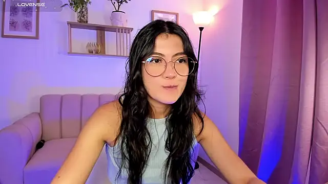 Snapshot of Lilabril chatting on July 28, 4:39 pm Lilabril online show from July 28, 4:39 pm