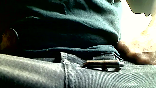 markluvskitty online show from April 15, 1:07 pm