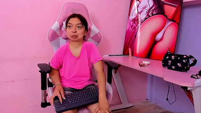 CharlotteMuller online show from April 14, 8:26 pm