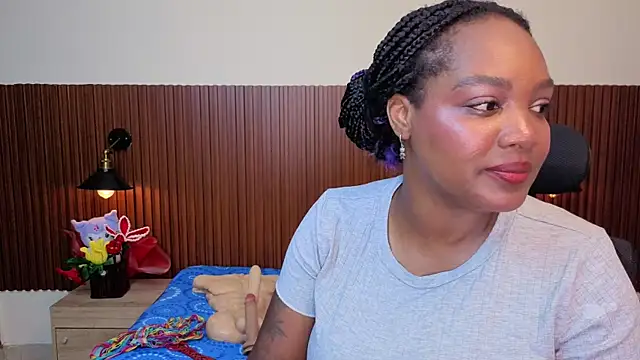 chanel brunette online show from April 5, 6:27 pm