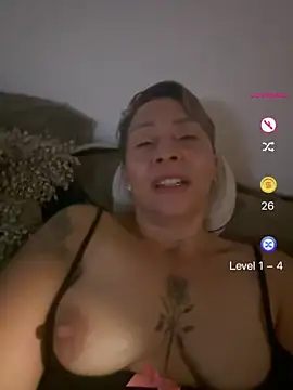 Snapshot of elmarsexydoll chatting on May 2, 11:21 pm elmarsexydoll online show from May 2, 11:21 pm