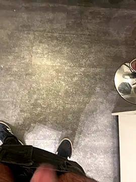 Snapshot of Edosxxl chatting on October 8, 9:34 pm Edosxxl online show from October 8, 9:34 pm