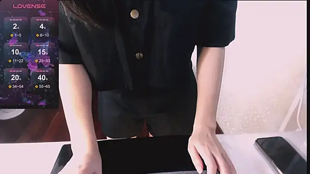 Lee Mi online show from March 5, 2:01 pm