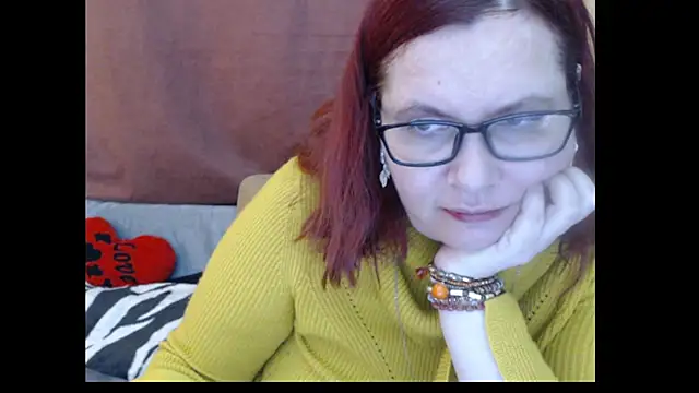 PlayfullMature online show from April 10, 11:15 am