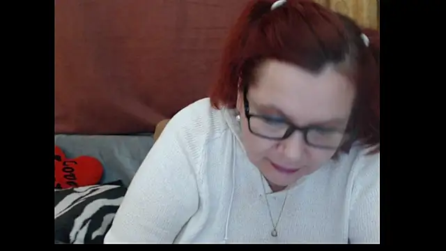 Snapshot of PlayfullMature chatting on April 22, 3:24 pm PlayfullMature online show from April 22, 3:24 pm