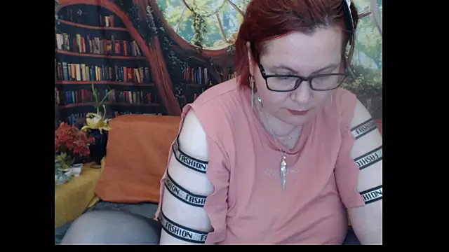 Snapshot of PlayfullMature chatting on July 12, 3:03 pm PlayfullMature online show from July 12, 3:03 pm