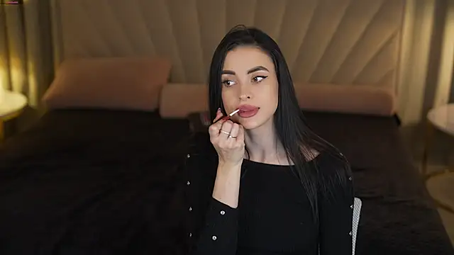 Tina Breeze online show from December 5, 11:52 am