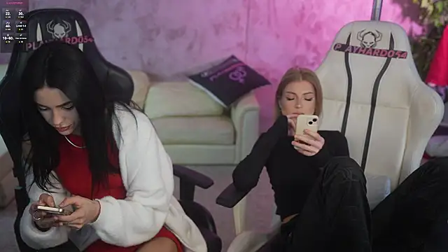 Tina Breeze online show from April 23, 8:24 am