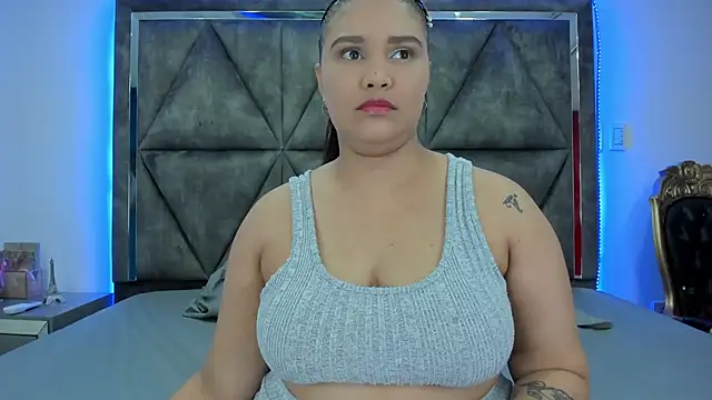 Danielaandximena online show from December 31, 3:01 am