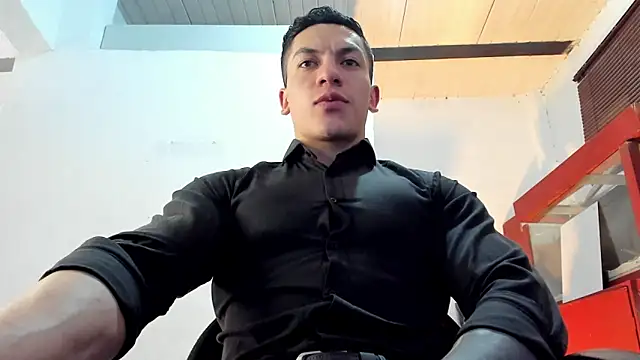 Snapshot of aquiles_51 chatting on September 30, 8:47 pm aquiles 51 online show from September 30, 8:47 pm