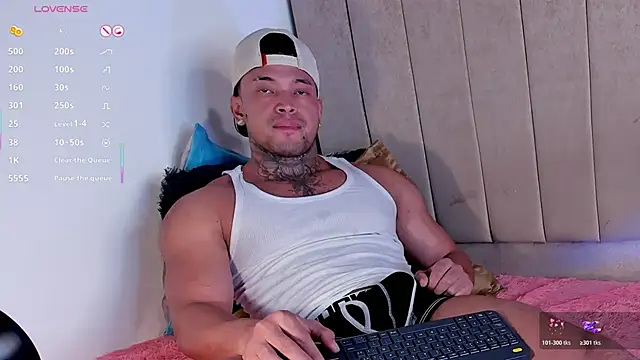 Stiven collins online show from April 29, 9:54 pm