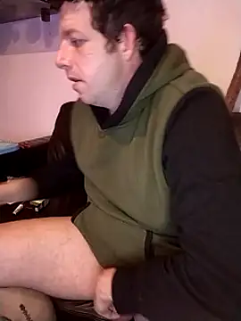 Knuffelstaaf123 online show from February 27, 1:16 am