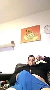 Knuffelstaaf123 online show from October 10, 8:41 pm