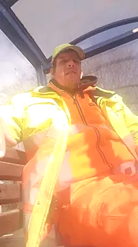 Knuffelstaaf123 online show from March 26, 9:15 am