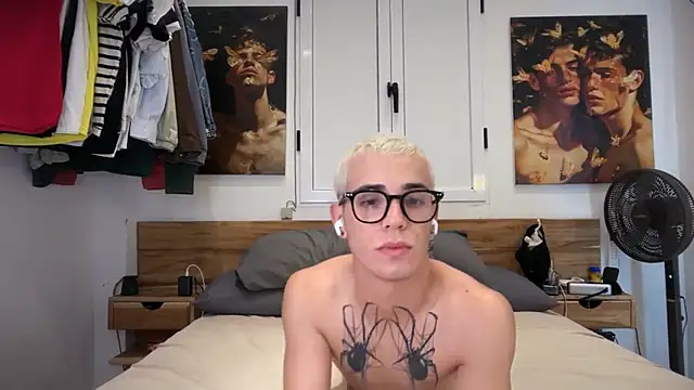 Snapshot of Cristian_Delgado chatting on July 14, 5:45 am Cristian Delgado online show from July 14, 5:45 am