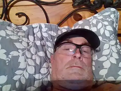 Snapshot of MatRat287 chatting on July 19, 5:16 pm MatRat287 online show from July 19, 5:16 pm