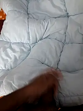 bobyyboyy1 online show from December 31, 11:42 am