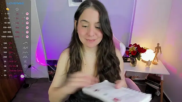 Snapshot of Tamara_m_ chatting on May 10, 6:35 pm Tamara m online show from May 10, 6:35 pm