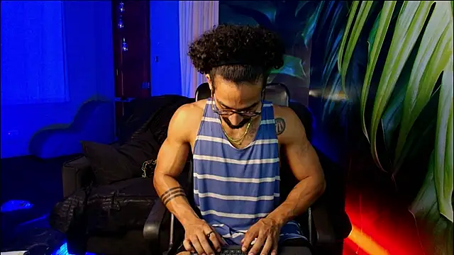 Romeocolin online show from February 1, 9:24 pm