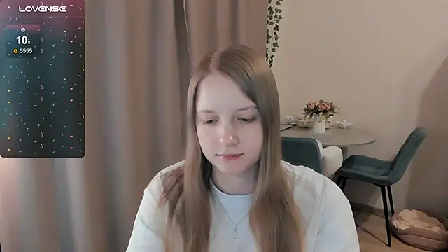 Snapshot of Alyaley chatting on April 26, 8:39 pm Alyaley online show from April 26, 8:39 pm