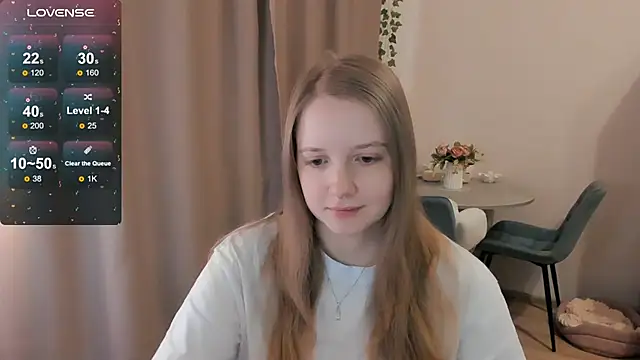 Snapshot of Alyaley chatting on April 28, 7:57 am Alyaley online show from April 28, 7:57 am