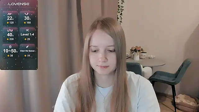 Snapshot of Alyaley chatting on May 27, 12:51 am Alyaley online show from May 27, 12:51 am