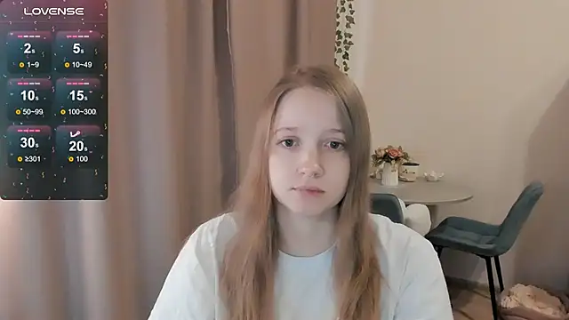 Snapshot of Alyaley chatting on May 29, 10:46 am Alyaley online show from May 29, 10:46 am