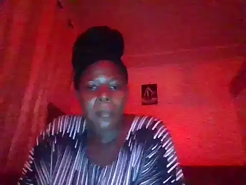 Snapshot of Sweetie_pussy chatting on April 19, 12:48 pm Sweetie pussy online show from April 19, 12:48 pm