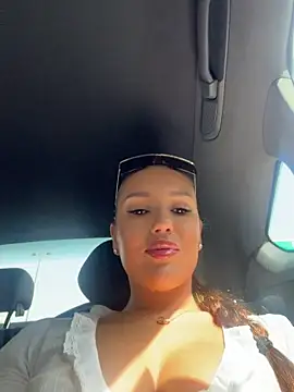 Snapshot of Syka0001 chatting on July 16, 12:22 pm Syka0001 online show from July 16, 12:22 pm