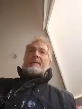 Snapshot of 60philippe chatting on December 8, 2:19 pm 60philippe online show from December 8, 2:19 pm