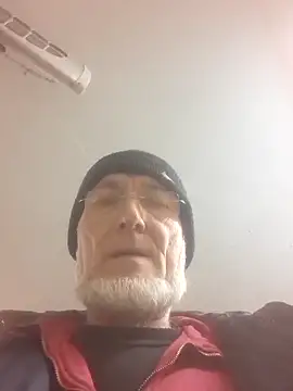 Snapshot of 60philippe chatting on December 28, 1:28 pm 60philippe online show from December 28, 1:28 pm