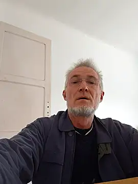 Snapshot of 60philippe chatting on September 28, 11:48 am 60philippe online show from September 28, 11:48 am