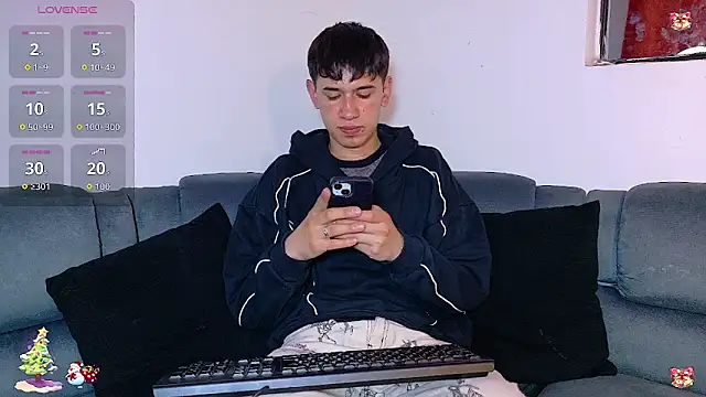 Mr daren  online show from December 18, 7:20 pm