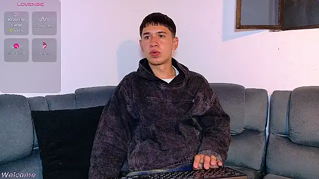 Mr daren  online show from March 24, 6:02 pm