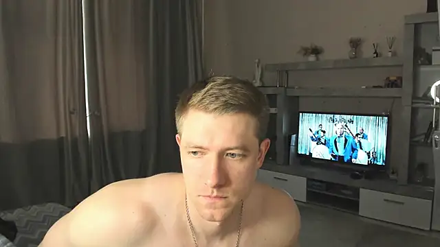 Snapshot of EthanPinkman chatting on June 27, 6:18 am EthanPinkman online show from June 27, 6:18 am