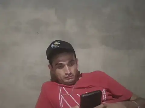 Snapshot of mapachon81 chatting on October 30, 9:33 am mapachon81 online show from October 30, 9:33 am